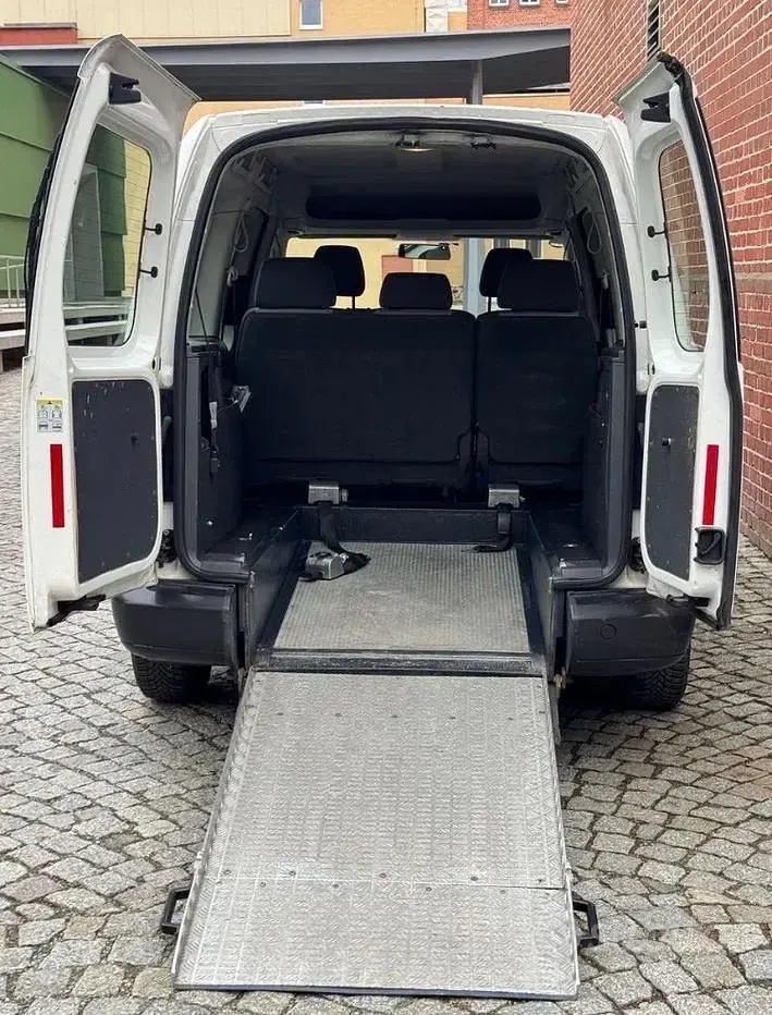 Usata VW Caddy Maxi 102 CV (75 kW) 2012 Monovolume
