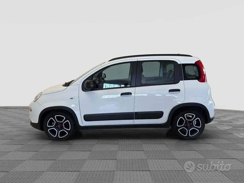Usata Fiat Panda City Life 69 CV (50 kW) 2021 Bianco gelato Utilitaria