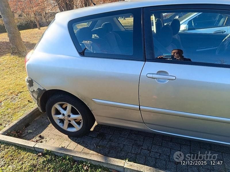 Usata Toyota Corolla 2003 Grigio Berlina