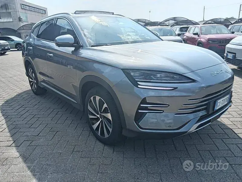 Usata BYD Seal U Boost 218 CV (160 kW) 2025 Grigio SUV
