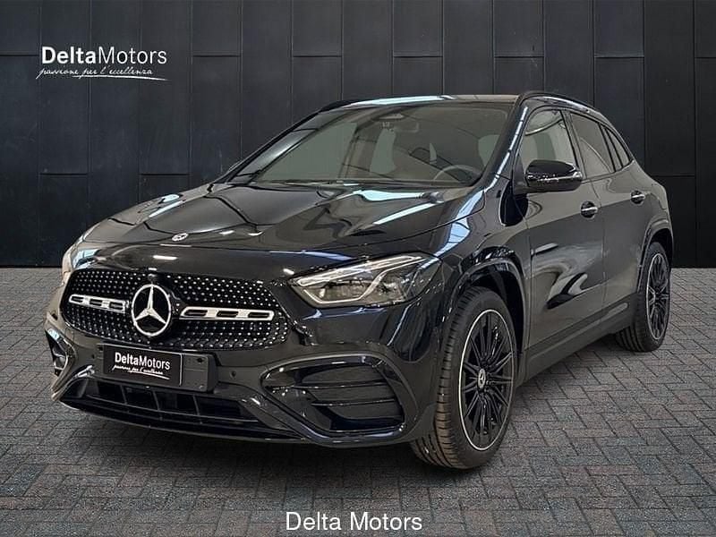 Nero Nuova 2025 Mercedes GLA200 AMG Line Premium SUV | 48.170 € (Buon prezzo) - Immagine 1/4