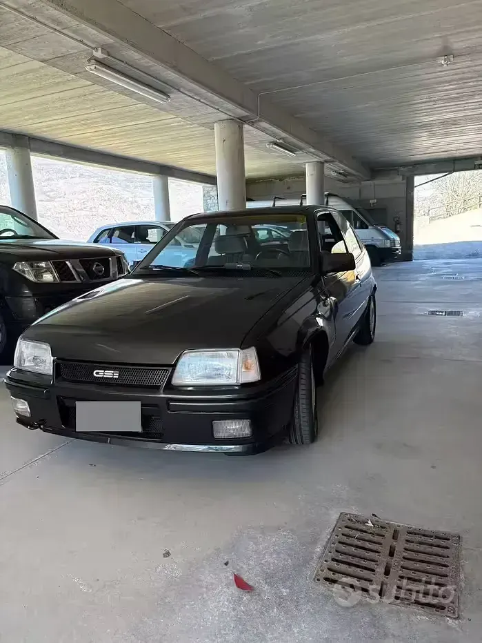 Usata Opel Kadett 129 CV (94 kW) 1988 Utilitaria