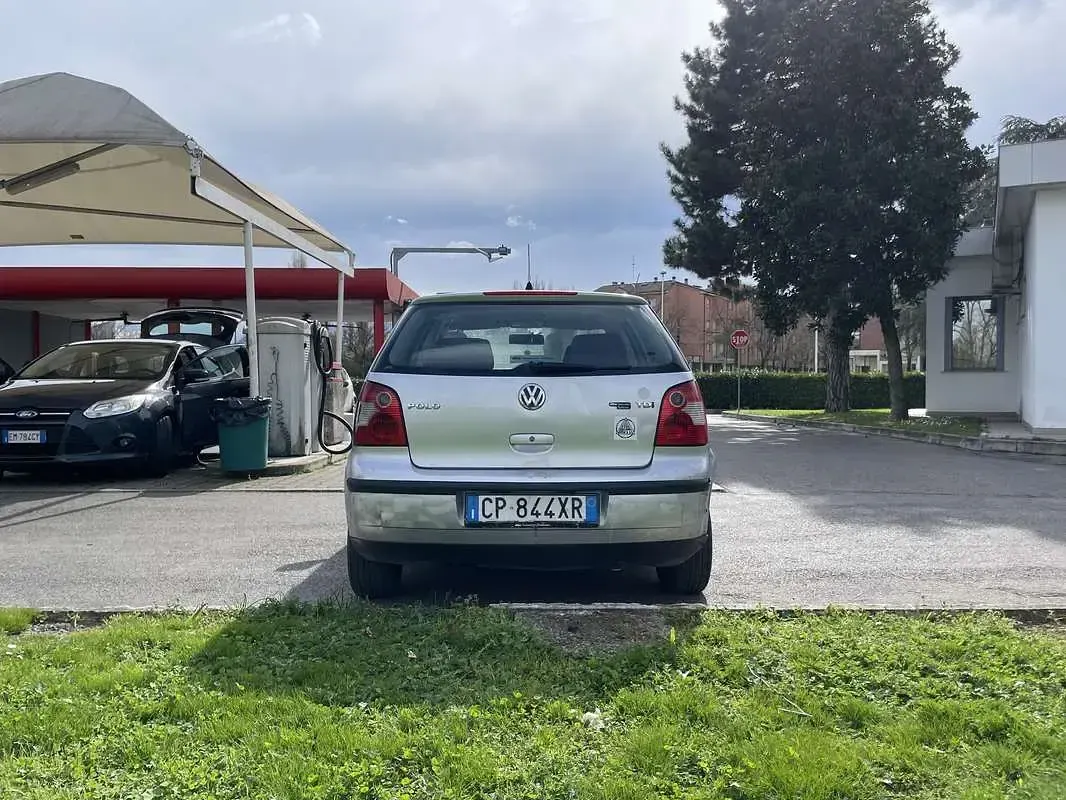 Occasion VW Polo 75 ch (55 kW) 2004 Argent Citadine