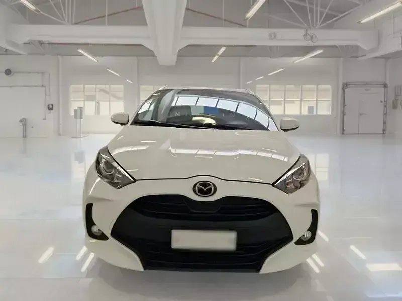 Begagnad Mazda 2 92 HK (67 kW) 2023 Halvkombi