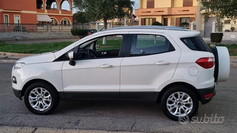 Usata Ford Ecosport 125 CV (91 kW) 2016 Bianco SUV