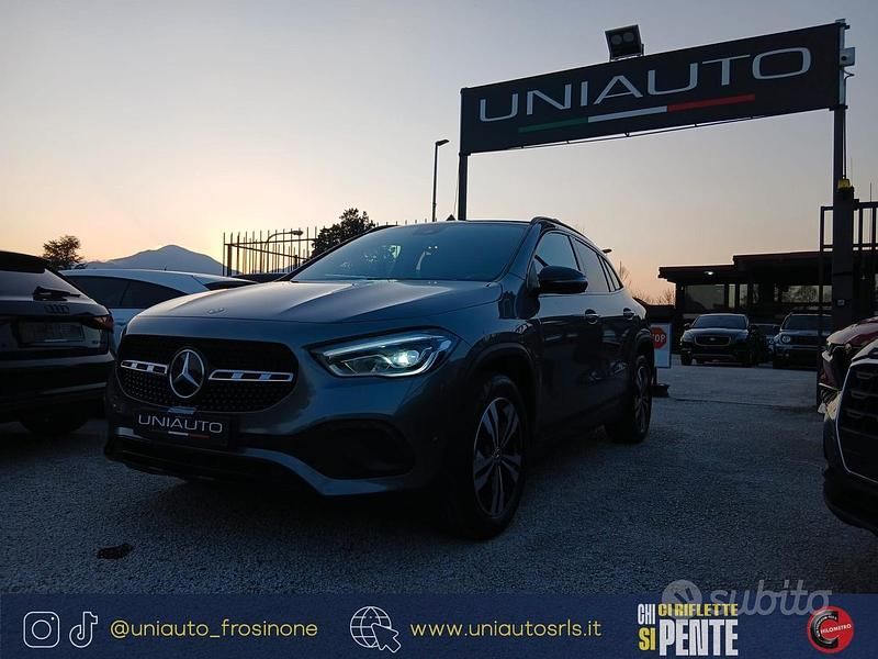 Usata Mercedes GLA180 Premium 116 CV (85 kW) 2021 Grigio SUV