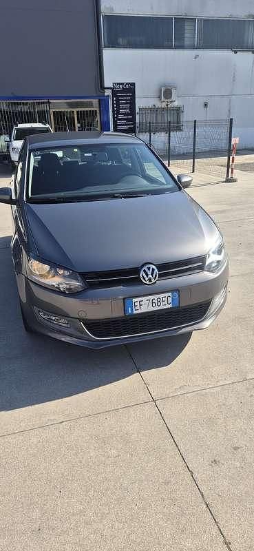 Usata 2011 VW Polo Highline Tre volumi | 5500 € (Buon prezzo) - Immagine 1/4