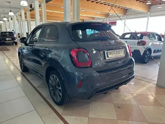 Usata Fiat 130 Sport 131 CV (96 kW) 2023 Grigio scuro metallizzato