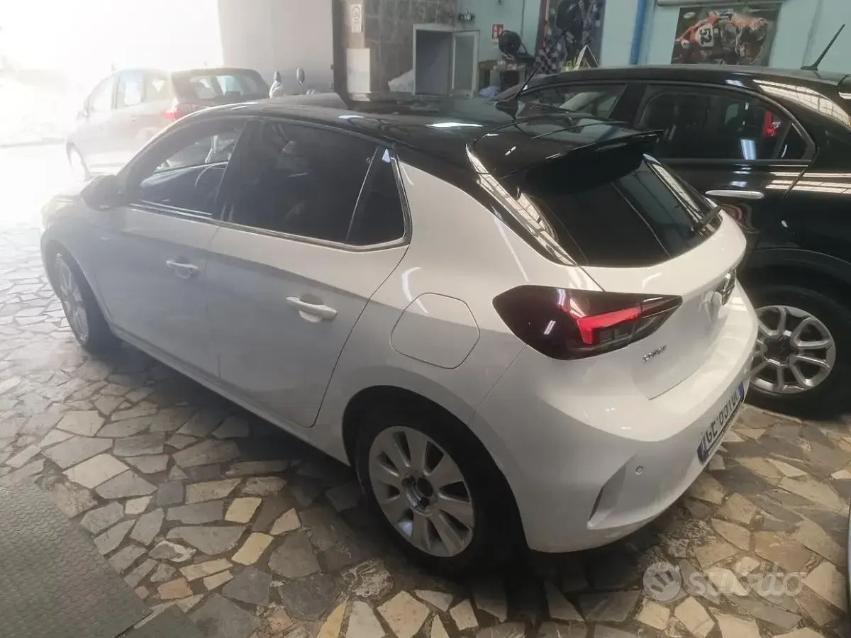 Usata Opel Corsa Elegance 75 CV (55 kW) 2021 Bianco Utilitaria