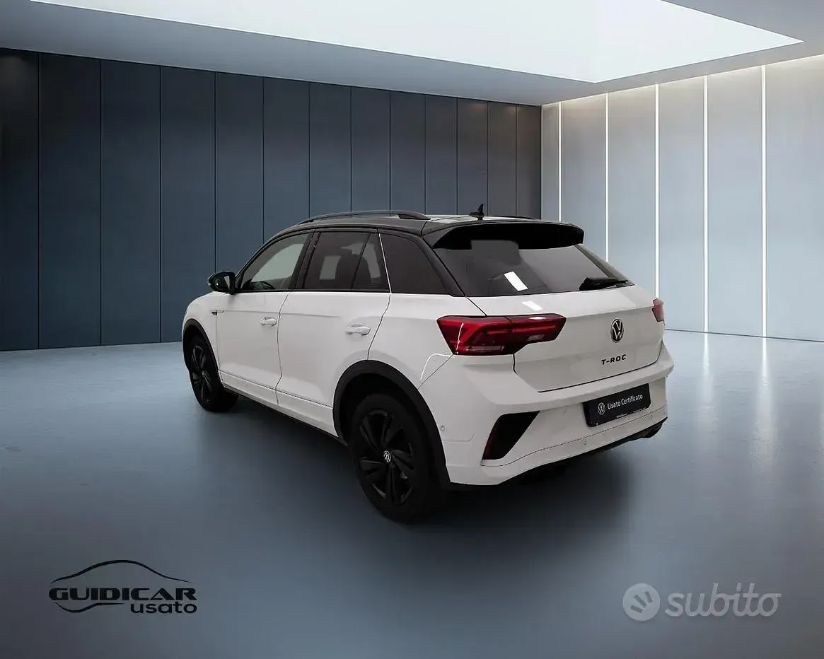 Usata VW T-Roc R-line 150 CV (110 kW) 2024 Bianco SUV