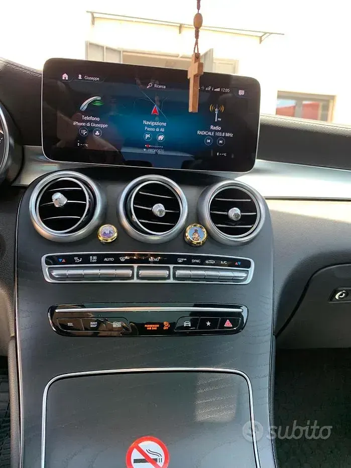 Usata Mercedes GLC220 194 CV (142 kW) 2021 Nero SUV