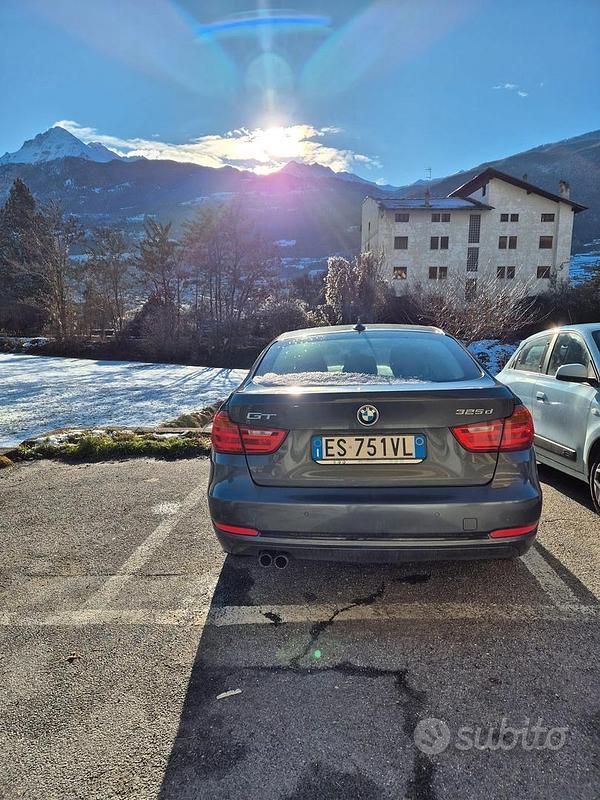 Usata BMW 325 218 CV (160 kW) 2013 Grigio Berlina