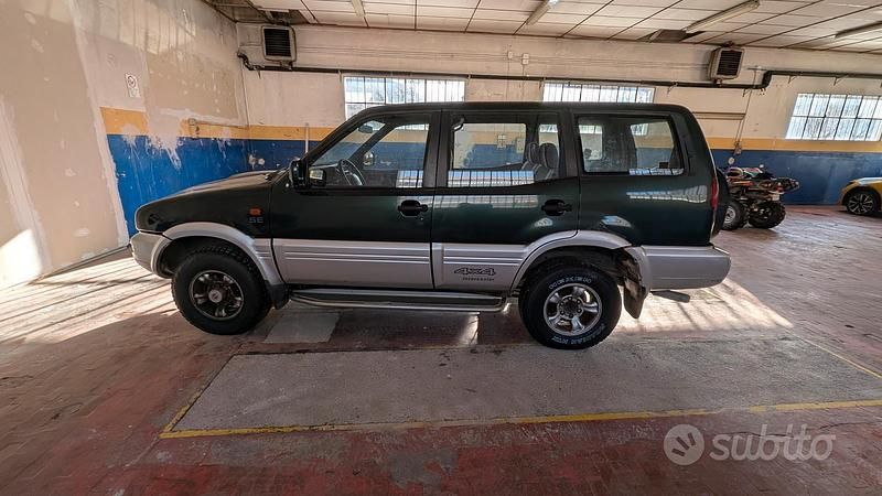Verde Usata 1999 Nissan Terrano SUV | 2500 € (Super prezzo) - Immagine 1/4