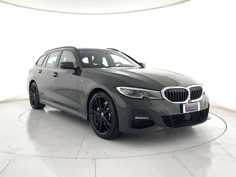 Usata BMW 330 M Sport 286 CV (210 kW) 2021 Grigio metallizzato Station wagon