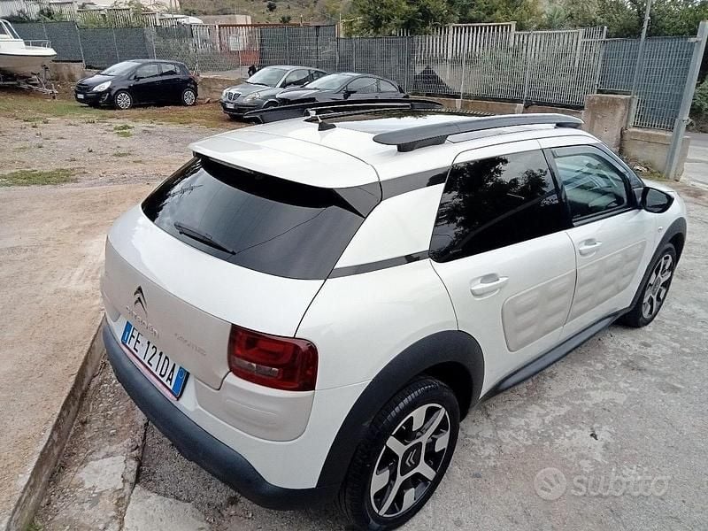 Usata Citroën C4 Cactus 82 CV (60 kW) 2016 Bianco Utilitaria