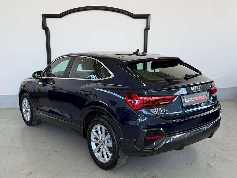 Usata Audi Q3 Sportback Ambiente 150 CV (110 kW) 2020 Blu/azzurro SUV