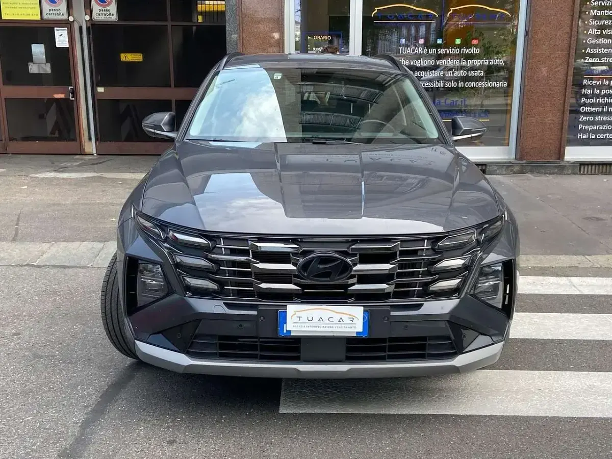Usata Hyundai Tucson 215 CV (158 kW) 2024 Grigio SUV