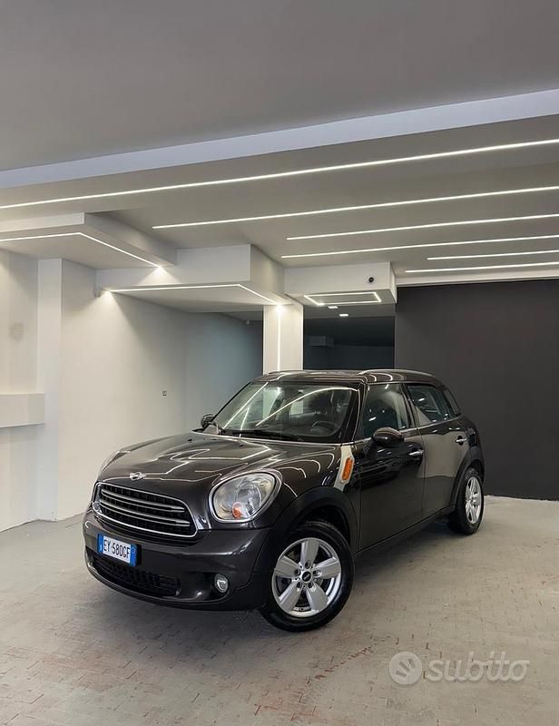 Usata Mini Cooper D Countryman 111 CV (81 kW) 2015 Grigio SUV