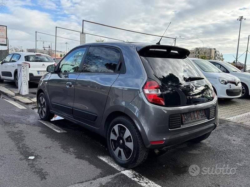 Usata Renault Twingo Intens 69 CV (50 kW) 2017 Grigio Utilitaria