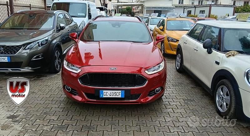 Usata Ford Mondeo ST-Line 190 CV (139 kW) 2020 Rosso Station wagon