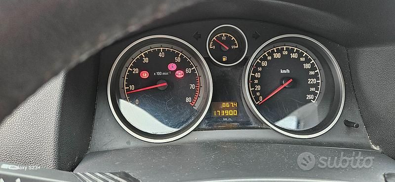 Usata Opel Astra Cabriolet 2008 Grigio Cabrio