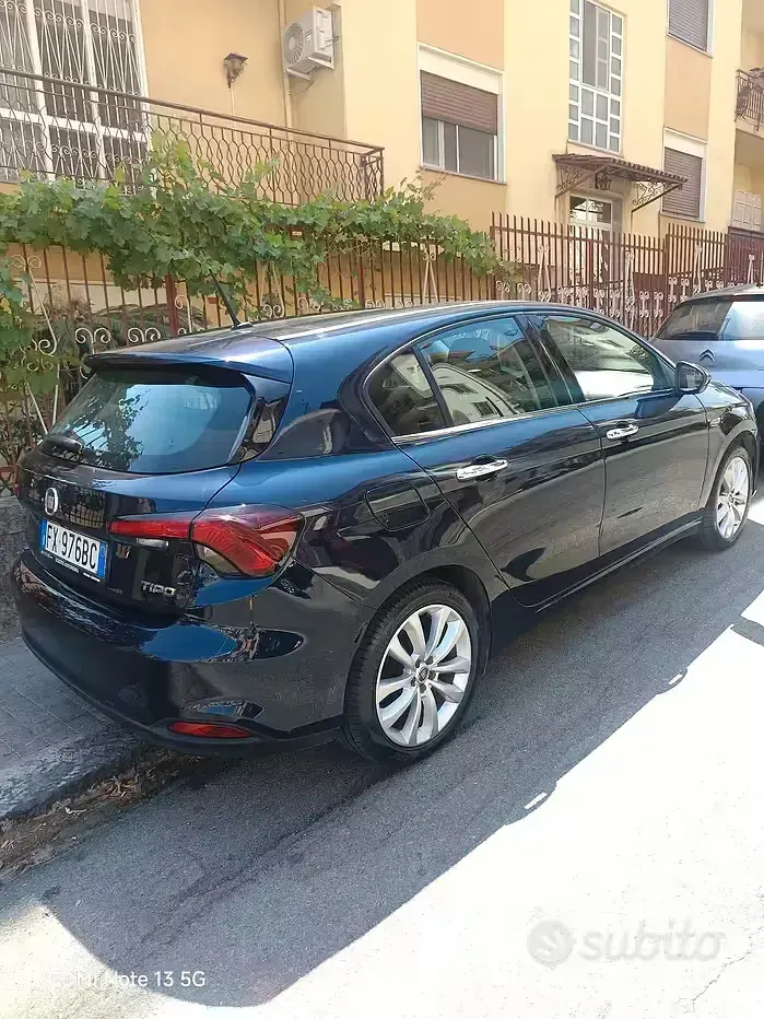 Usata Fiat Tipo Lounge 95 CV (69 kW) 2019 Bluazzurro Berlina