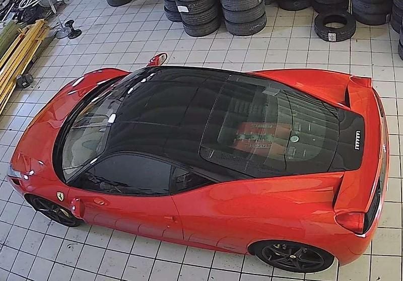 Usata Ferrari 458 570 CV (419 kW) 2011 Rosso Coupé