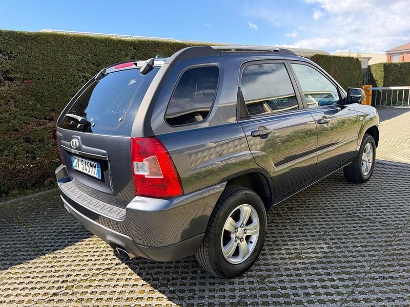 Usata Kia Sportage Active 137 CV (100 kW) 2009 Grigio SUV