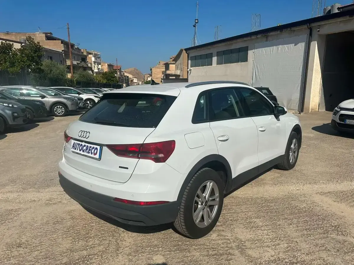 Usata Audi Q3 Business 150 CV (110 kW) 2022 Bianco SUV