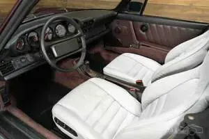 Usata Porsche 911 Carrera 4 Cabriolet 250 CV (183 kW) 1990 Viola Cabrio