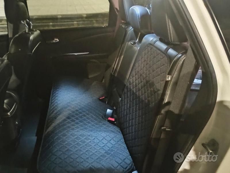 Usata Fiat Freemont Lounge 170 CV (125 kW) 2012 Bianco SUV