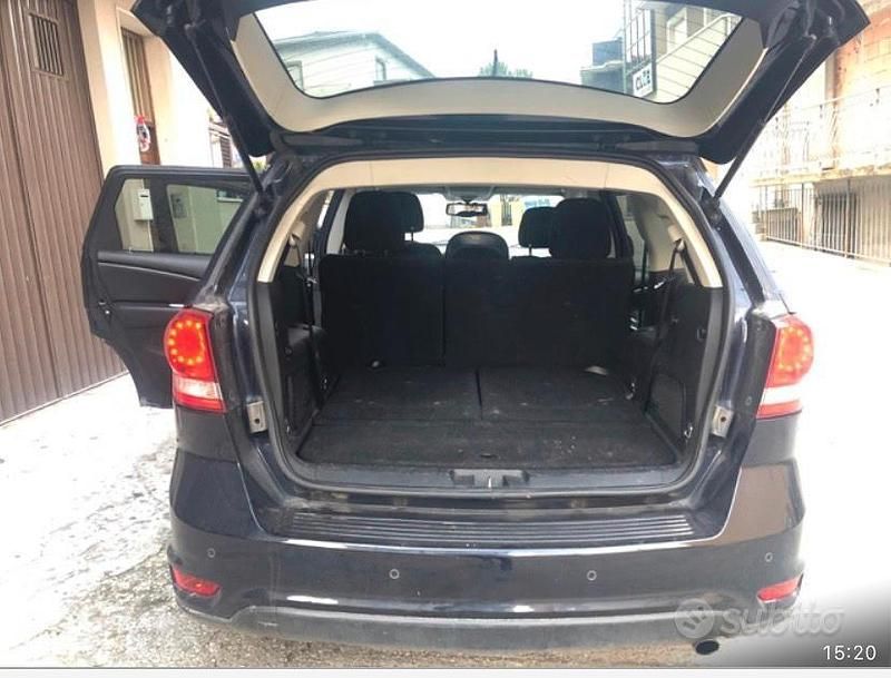 Usata Fiat Freemont 170 CV (125 kW) 2012 Blu SUV