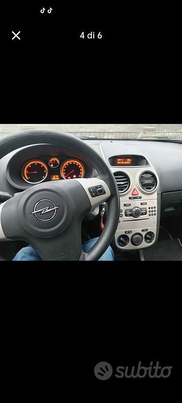 Usata Opel Corsa 58 CV (42 kW) 2008 Blu Coupé