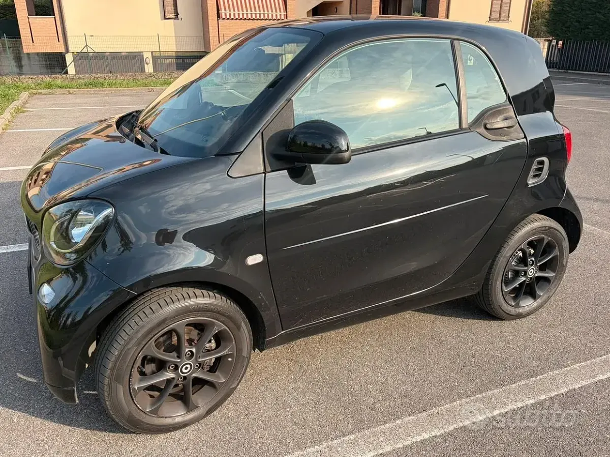 Usata Smart ForTwo Coupé Passion 71 CV (52 kW) 2015 Nero Coupé
