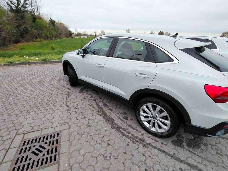 Usata Audi Q3 Sportback Business Plus 150 CV (110 kW) 2020 Argento SUV
