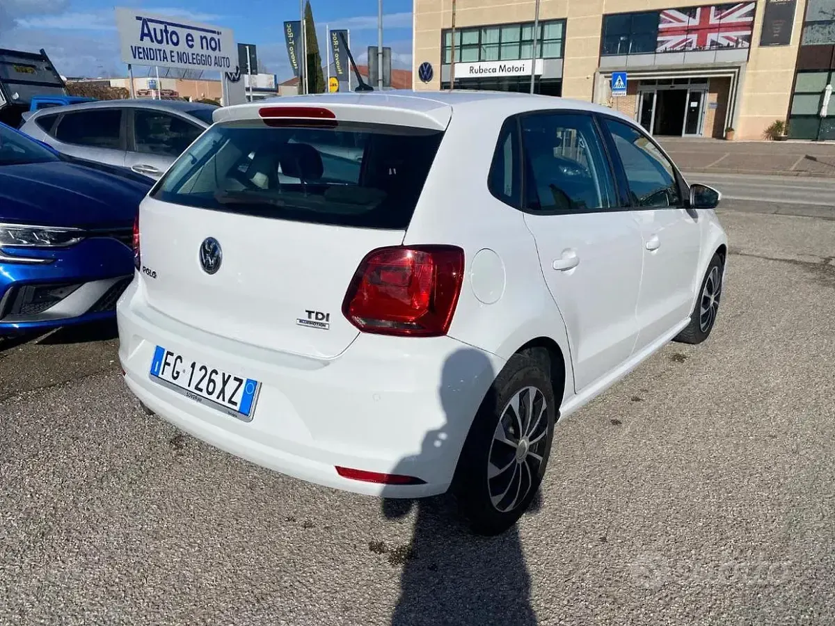 Usata VW Polo Comfortline 90 CV (66 kW) 2017 Bianco Berlina