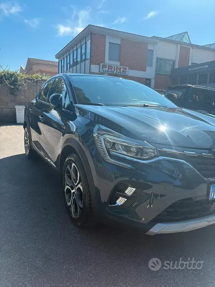Usata Renault Captur 101 CV (74 kW) 2021 SUV