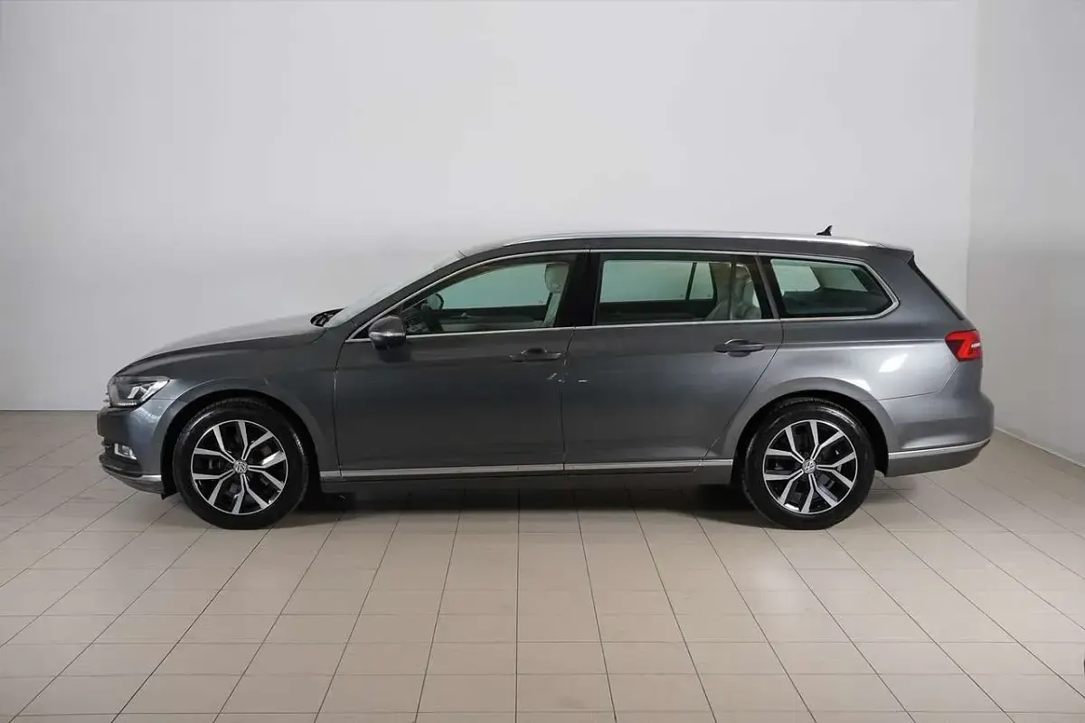 Usata VW Passat Highline 150 CV (110 kW) 2015 Other Station wagon