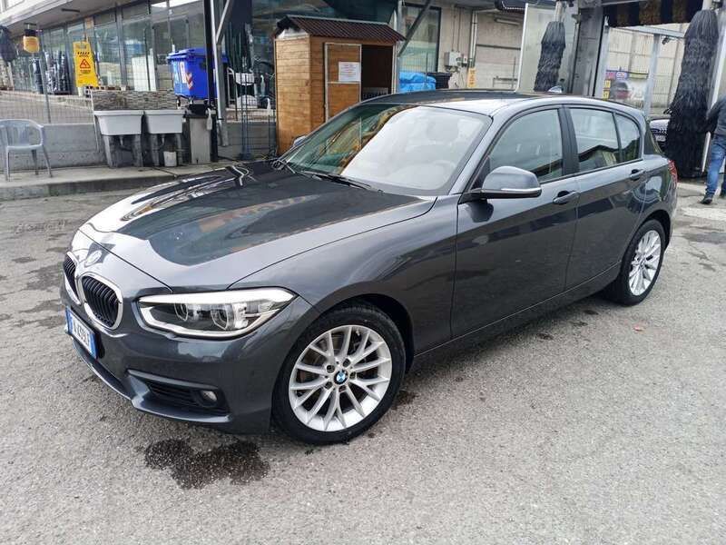 Usata 2015 BMW 116 Advantage Due volumi | 11.000 € (Buon prezzo) - Immagine 1/4