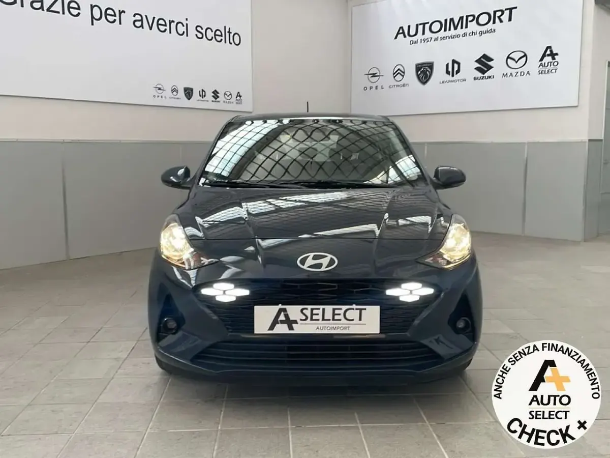 Usata Hyundai i10 67 CV (49 kW) 2023 Grigio Utilitaria