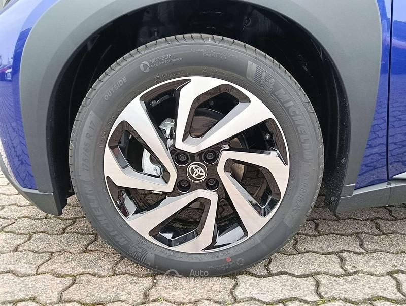 Nuova Toyota Aygo X Trend 72 CV (52 kW) 2026 Blu SUV
