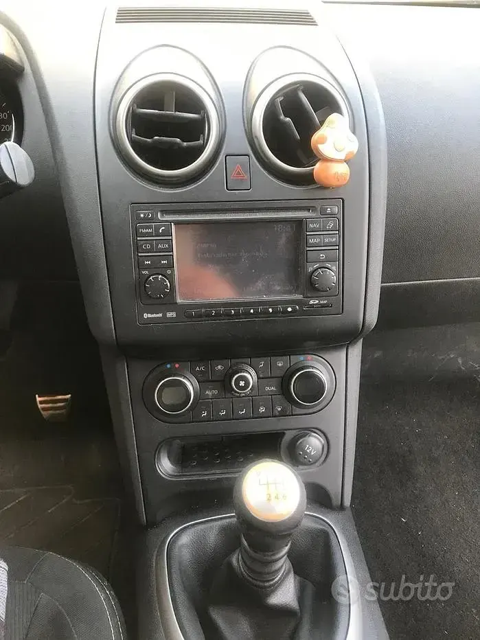 Usata Nissan Qashqai 131 CV (96 kW) 2012 Bianco SUV