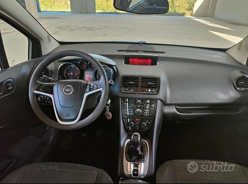 Usata Opel Meriva 95 CV (69 kW) 2012 Monovolume