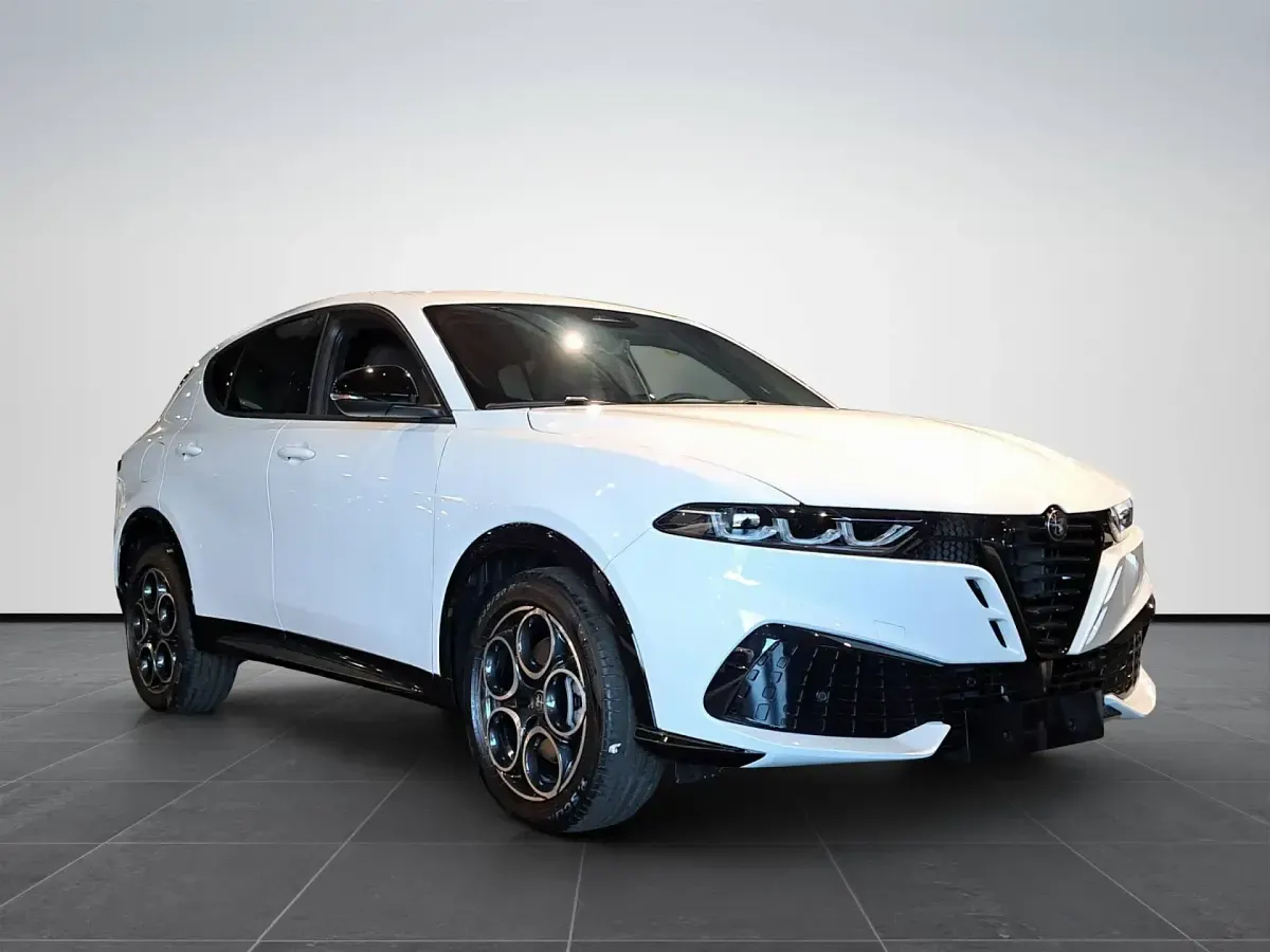 Nuova Alfa Romeo Tonale Sprint 174 CV (127 kW) 2026 Bianco alfa SUV