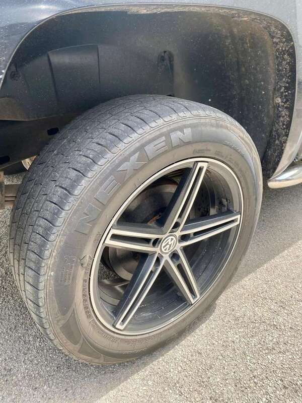 Usata VW Amarok Trendline 179 CV (131 kW) 2013 Nero Pick-up