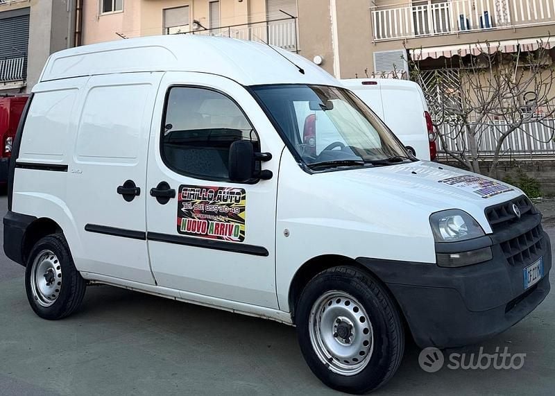 Usata Fiat Doblò 100 CV (73 kW) 2002 Bianco Monovolume