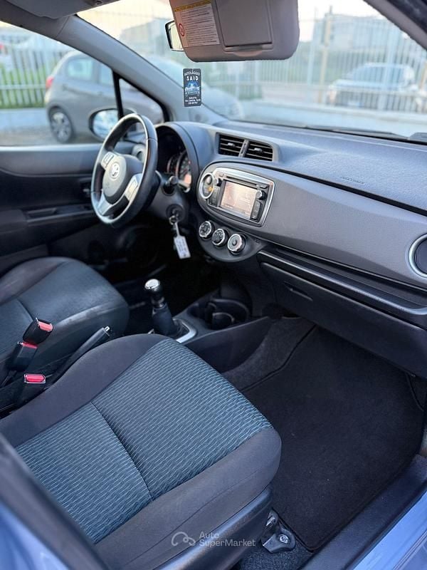 Usata Toyota Yaris Lounge 69 CV (50 kW) 2011 Utilitaria