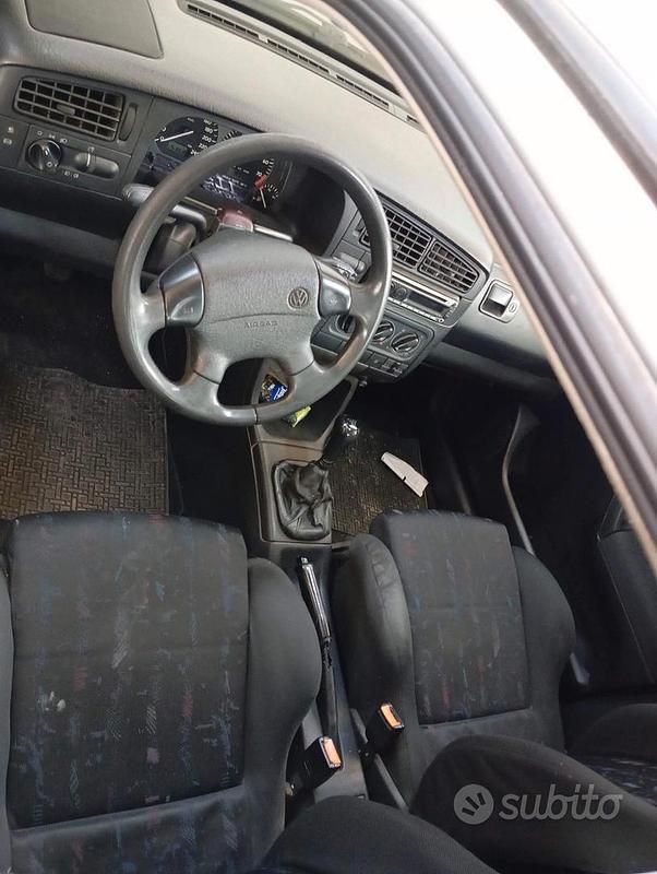 Usata VW Golf GTI 1995 Grigio Berlina