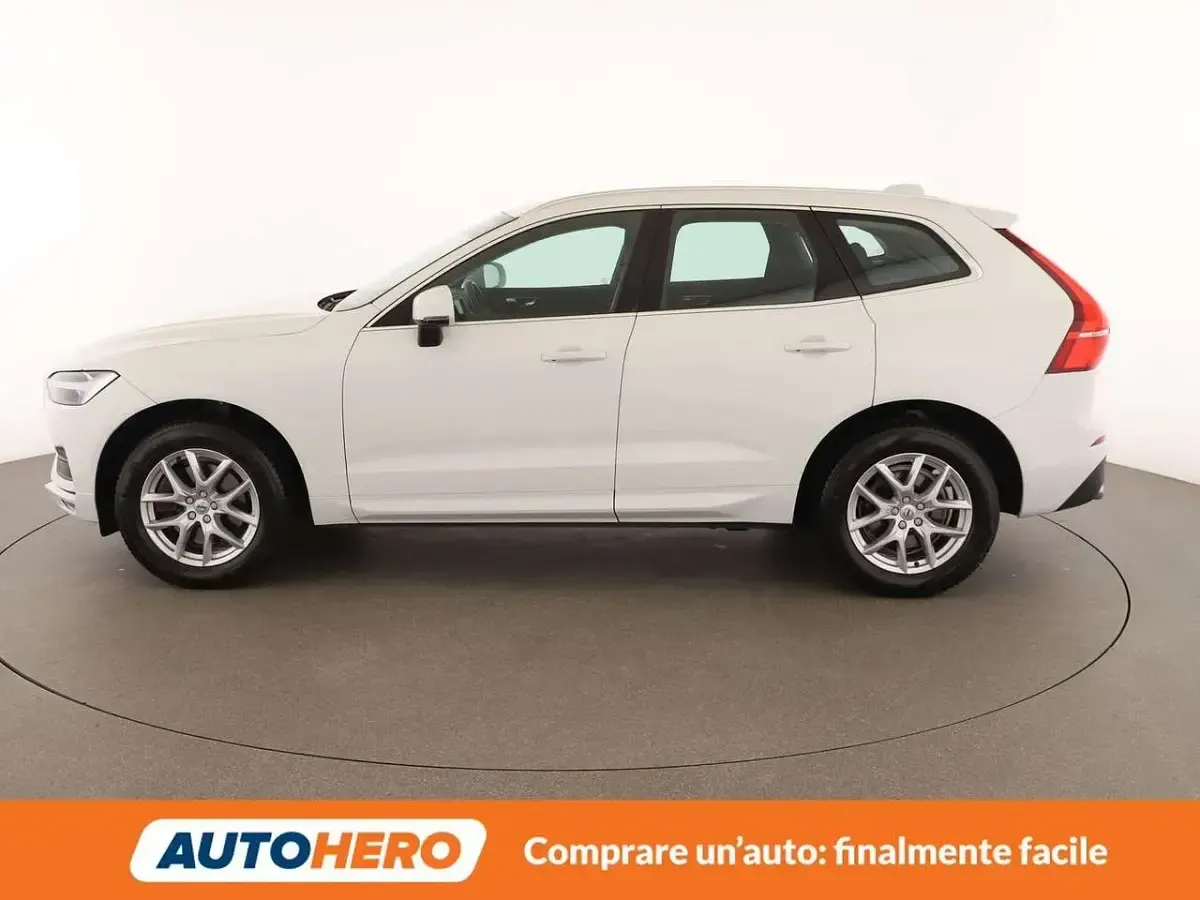 Usata Volvo XC60 Momentum 197 CV (144 kW) 2021 Bianco SUV