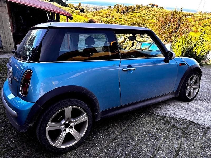 Usata Mini Cooper 2004 Utilitaria
